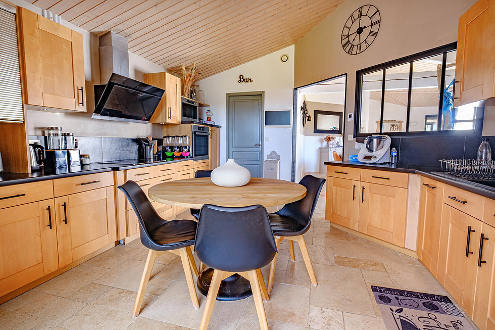 Miniature : Maison Nieul-sur-Mer 6 pièces 196m2