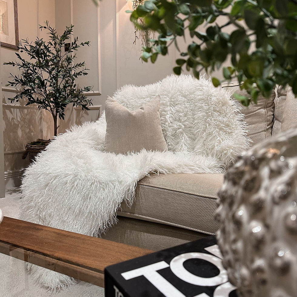 Thumbnail: Tibet White Throw in a living room