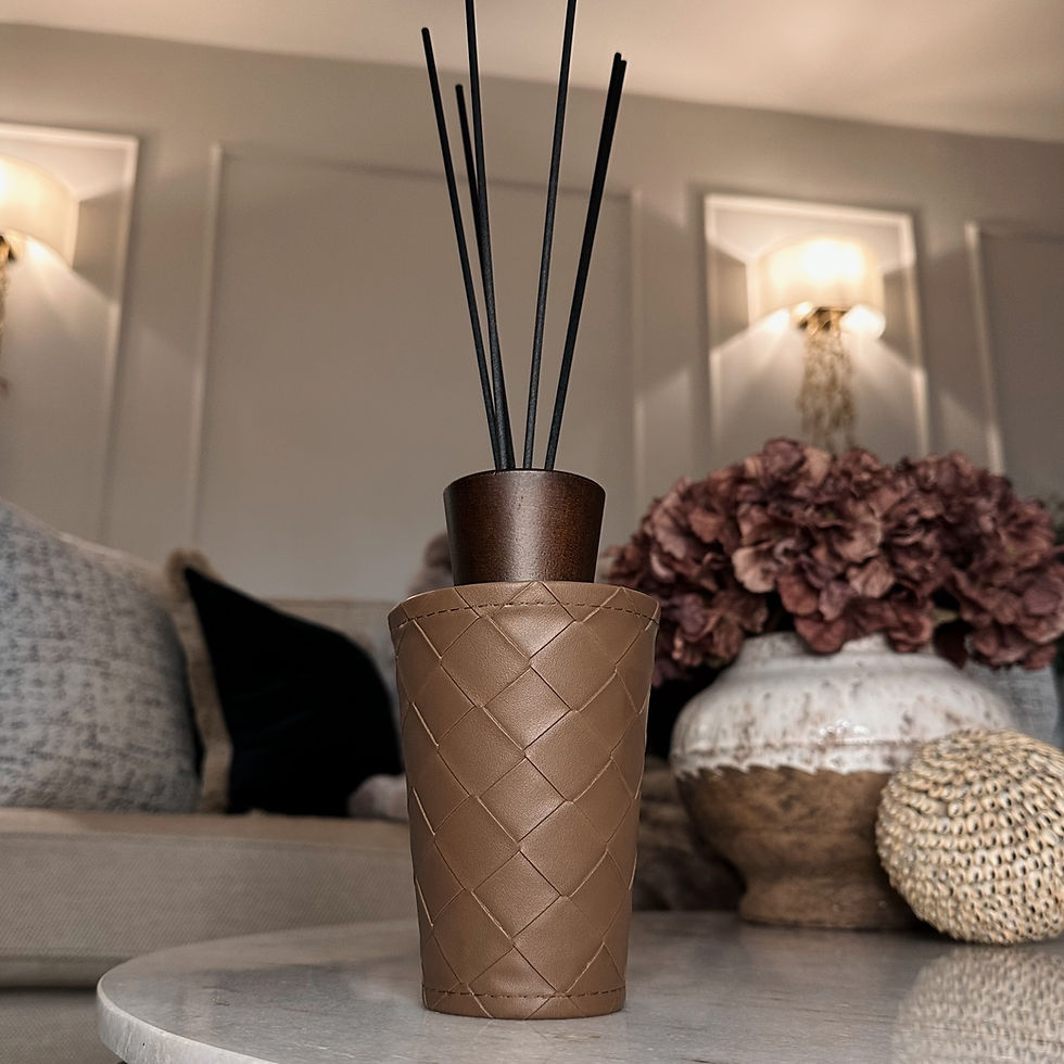 Thumbnail: OakWood & Blackcurrant Diffuser 300ml