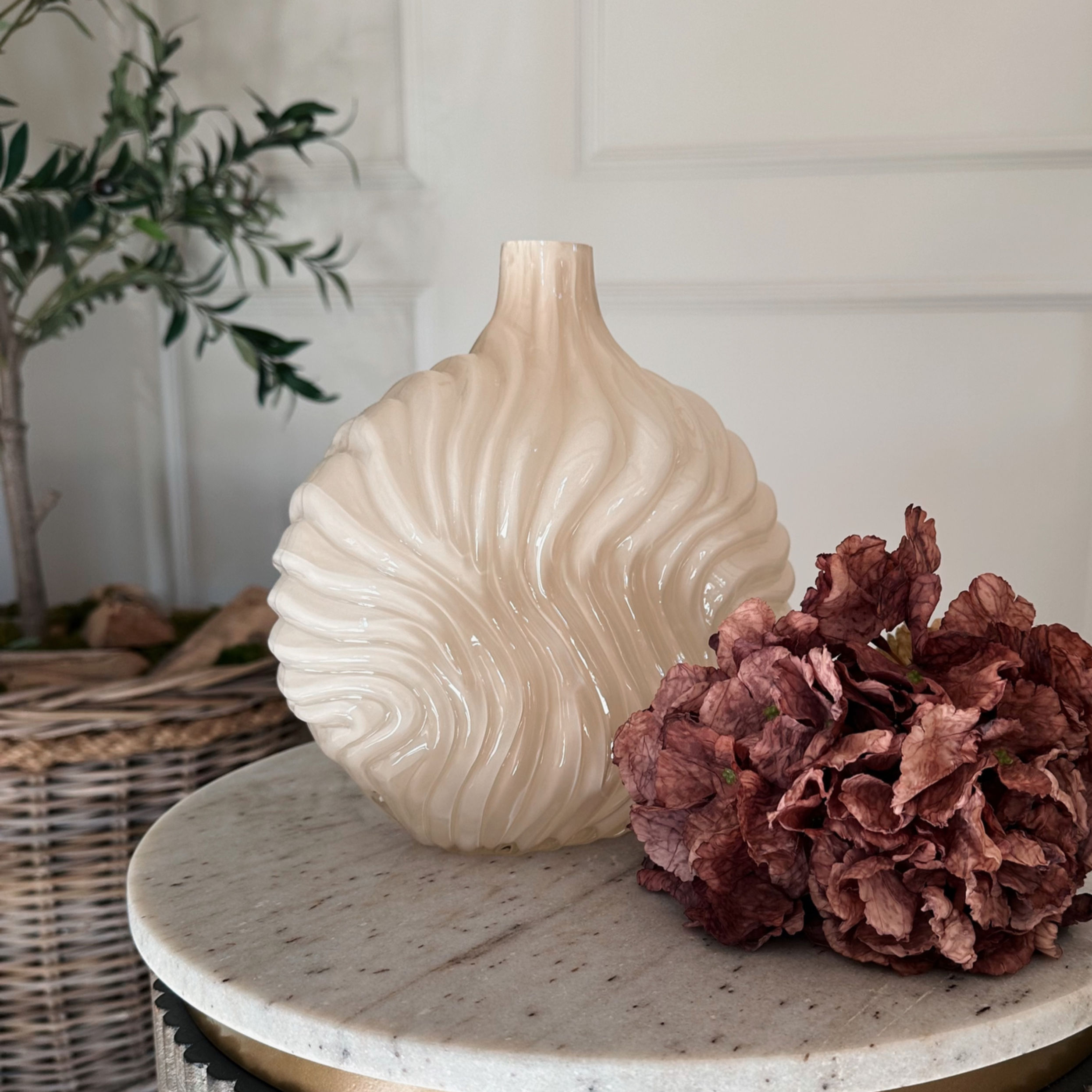 Kelline Cream Ribbed Vase small