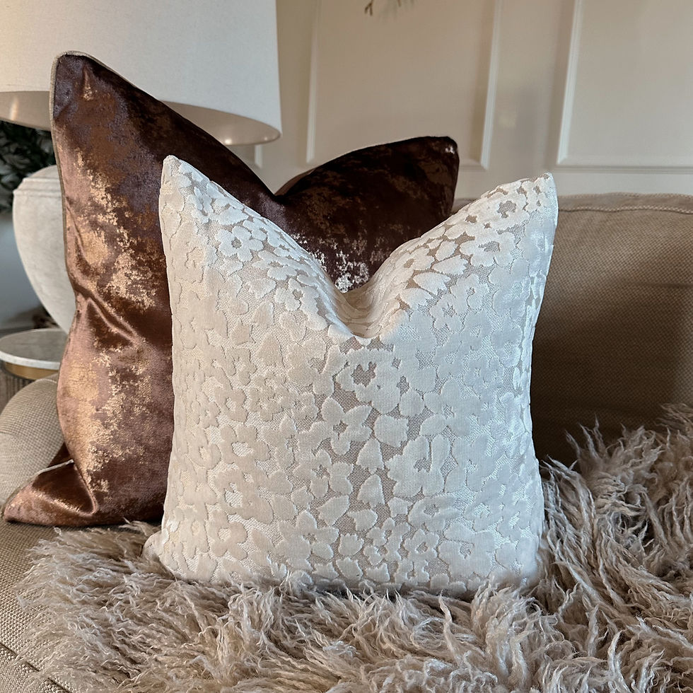 Thumbnail: Lavish Daisy Cushion 16"