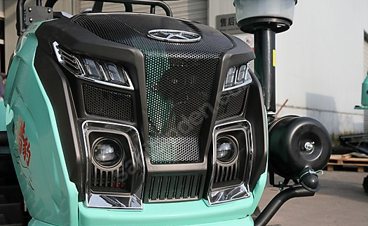 Küçük resim: 1GZL-130A | PREMIUM SHINERAY EURO V SESSİZ PALETLİ TRAKTÖR