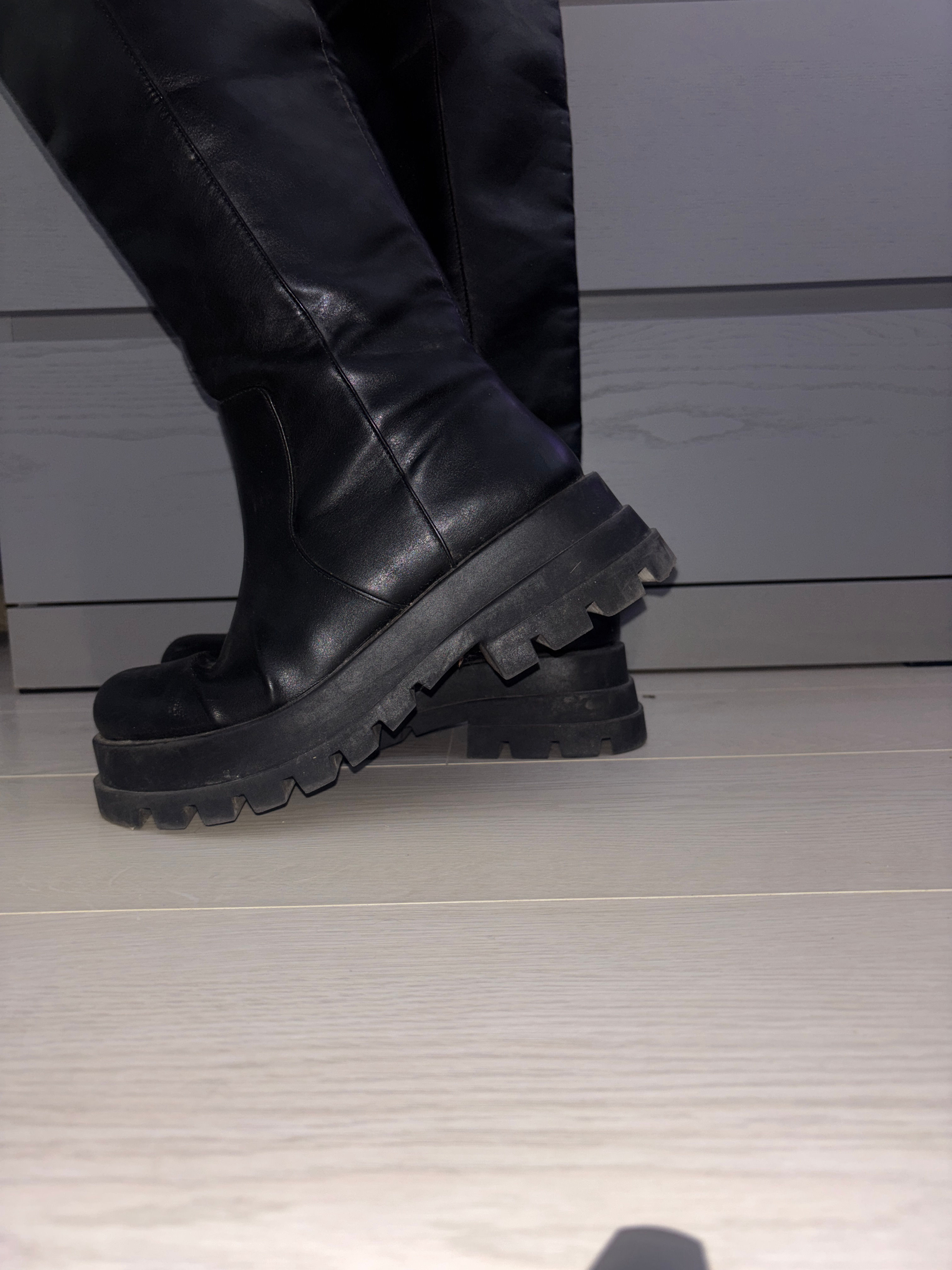 Knee Long Chunk Boots