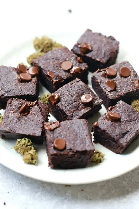 Thumbnail: CANNA  GALAXY FUDGE M&M BROWNIES