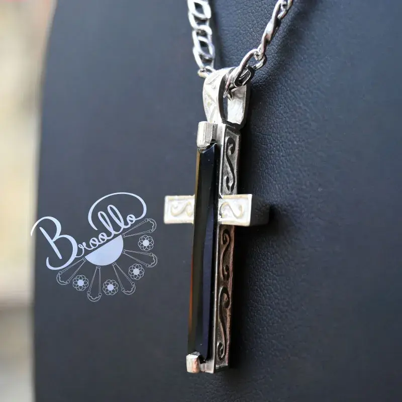 COLLANA IN ARGENTO CIONDOLO CROCE CON PIETRA VINCENZO LINARDI MAESTRO ORAFO FATTA A MANO