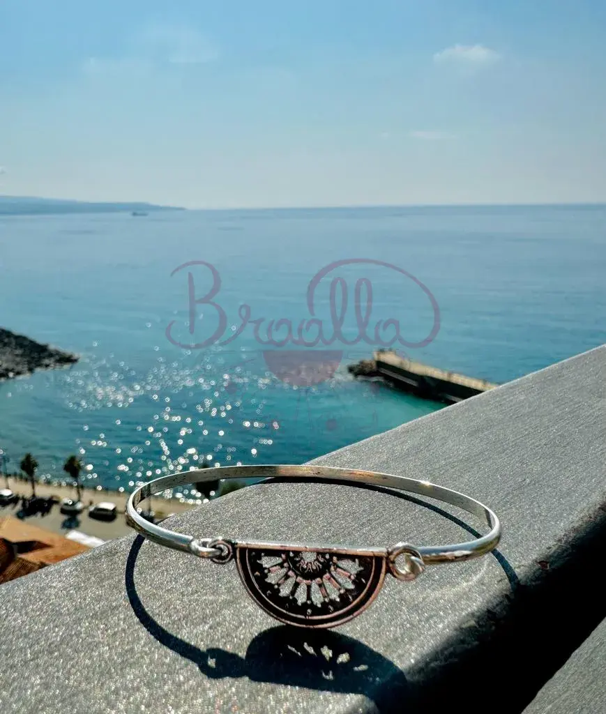 Miniaturbild: BRACCIALE SEMIRIGIDO IN ARGENTO CON MEZZO rosone altomonte cosenza