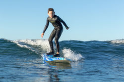 Rona surfing lean in.jpg