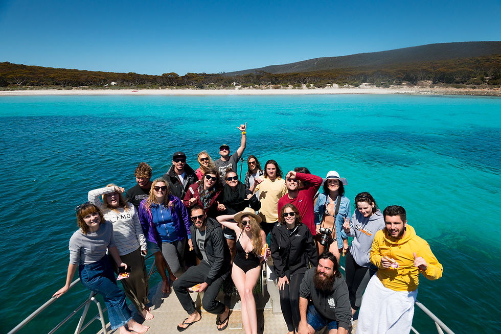 The crew of #ABCInstameet2016