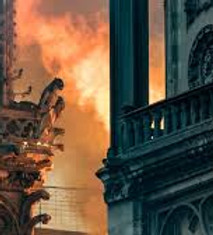 gargouille en feu.jpg