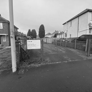 Entrance to the site from Stourbridge Road
