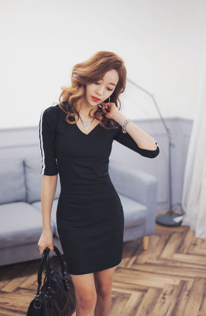 Thumbnail: Black Half Sleeved Korean Dress - 30481BK