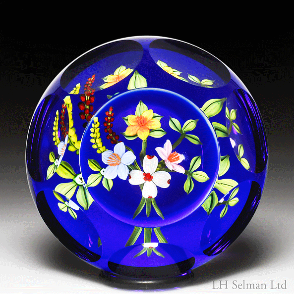 dogwood_and_flower_bouquet.gif