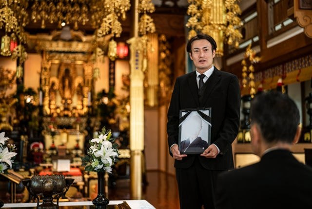 弔問とは 弔問マナーや服装 持ち物 言葉遣いなど自宅弔問の時に失礼がないための知識 橙縁社 茨城県水戸市