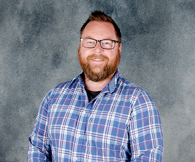 Headshot_Jesse Warner.png