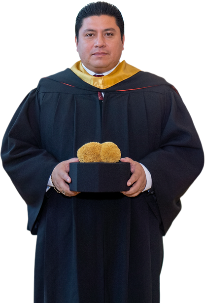 ESTUDIANTE GRADUACIÓN_edited.png