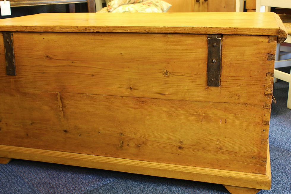 Thumbnail: Large Vintage Pine Trunk