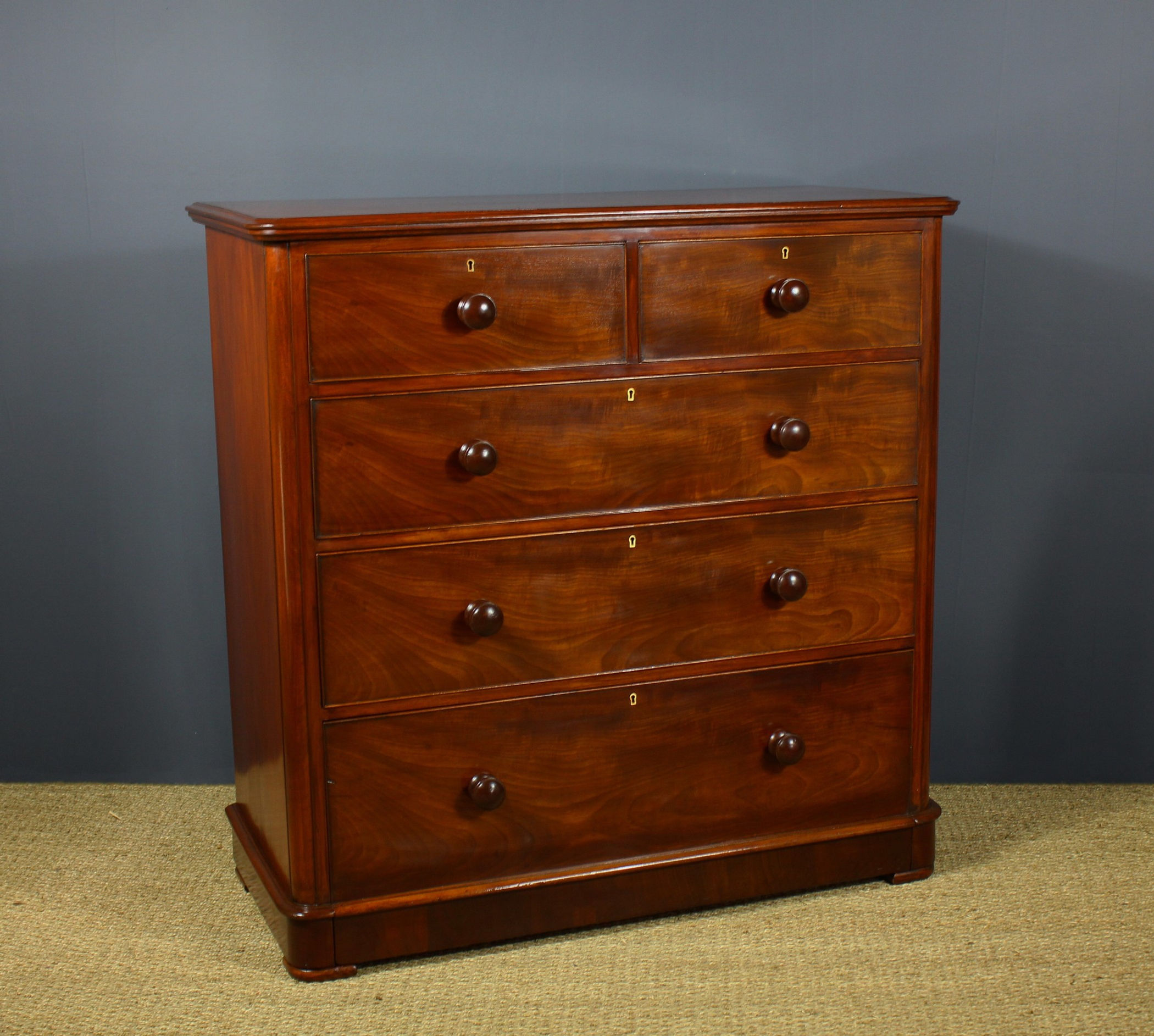 Victorian Mahogany Chest of Drawers