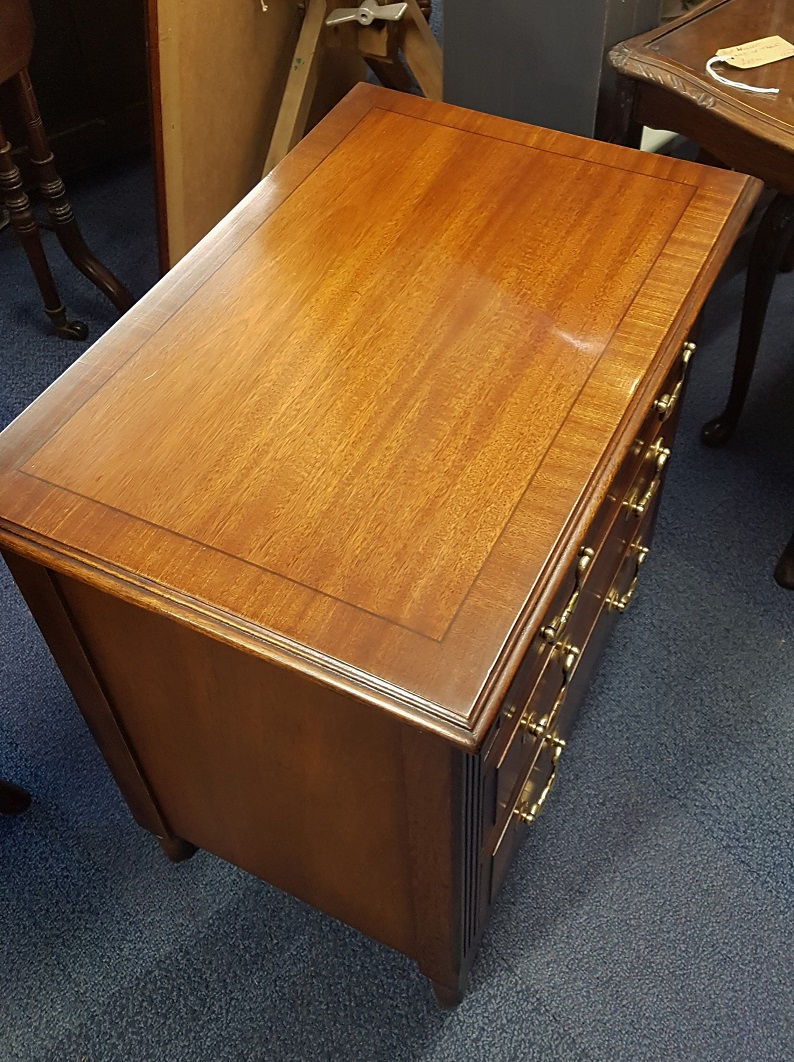 Thumbnail: Compact 20thC Bedside Chest of Drawers