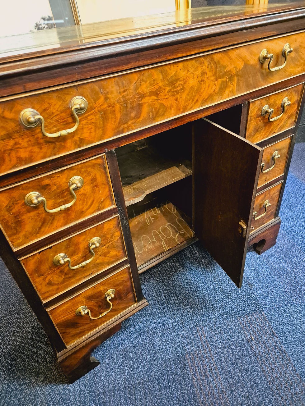 Thumbnail: Georgian Style Mahogany Kneehole Desk