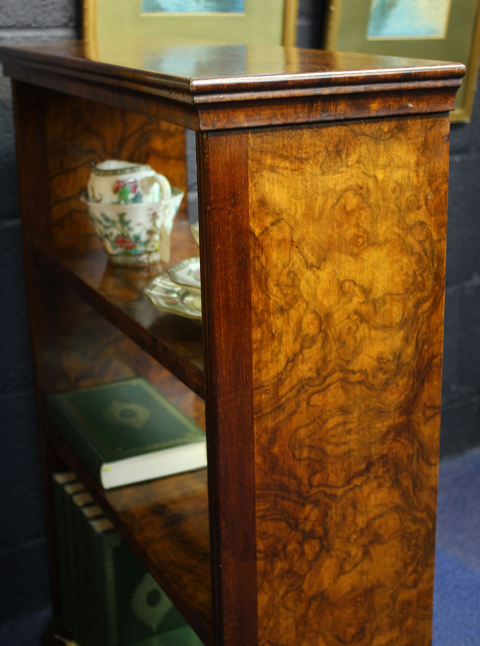 Thumbnail: Victorian Walnut Bookcase