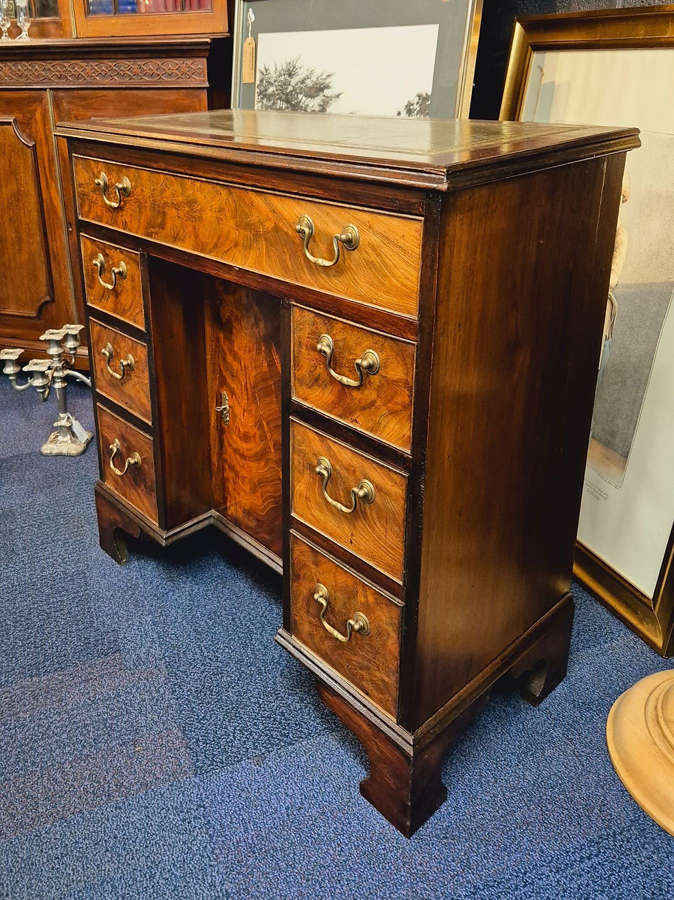 Thumbnail: Georgian Style Mahogany Kneehole Desk