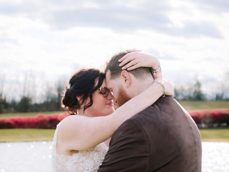A Timeless Fall Wedding at Wind in the Willows in Grantville, PA | Paige & Brandon
