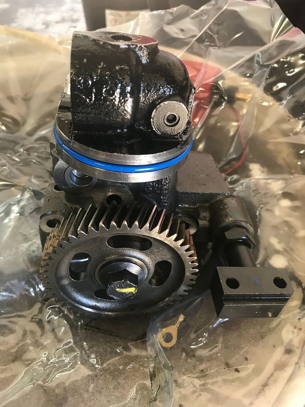 Ford 6.0L high-pressure oil pump