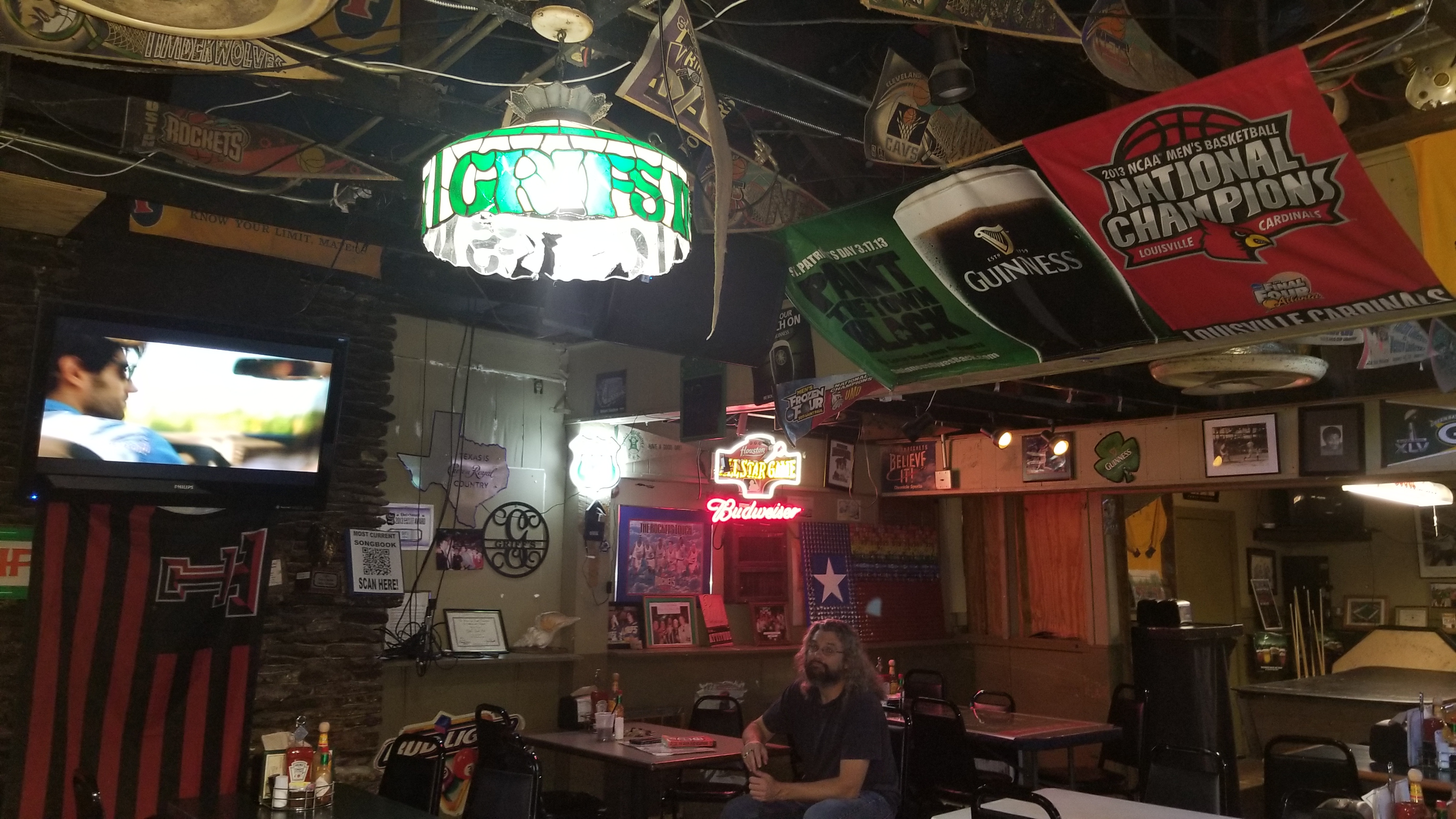 Griff's Houston Sports Bar Griff's Irish Pub