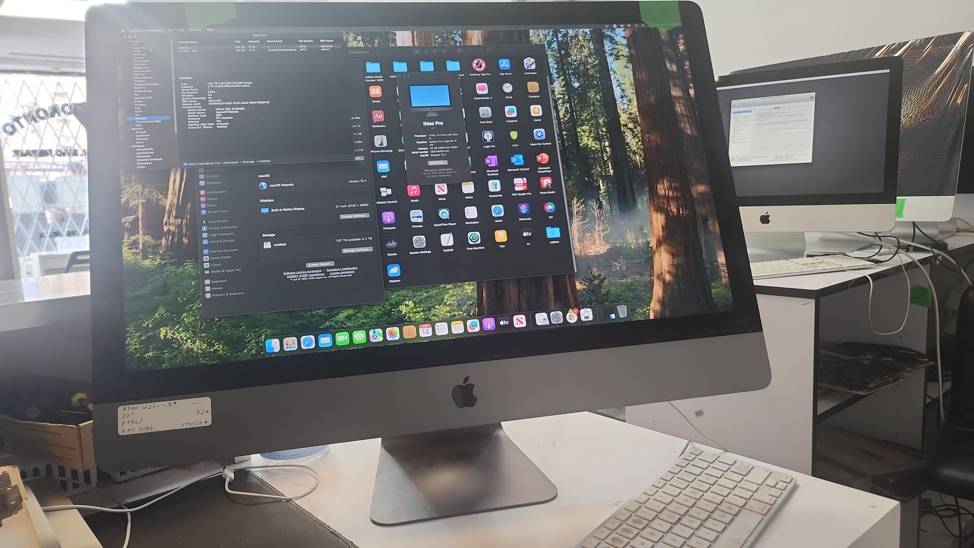 Apple iMac Pro A1862 2017 27" 5K Xeon W-10 C 3Gz/64GB RAM/2TB SSD