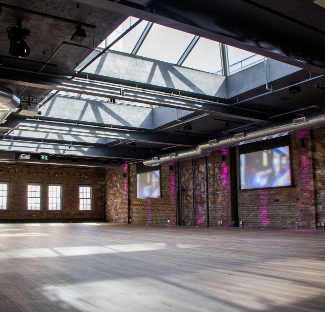  Closing Ceremony & Auction