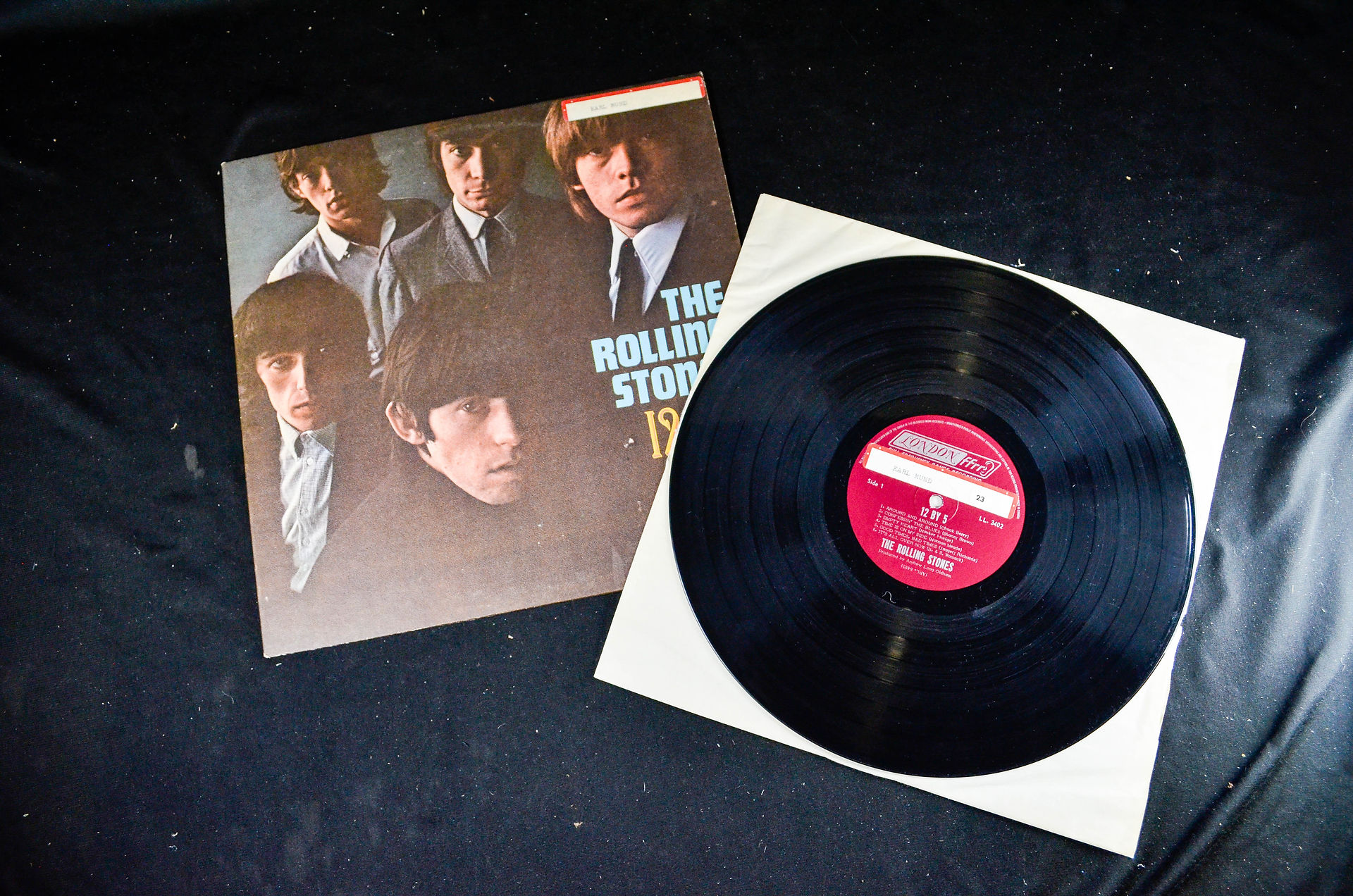 ROLLING STONES VINYL RECORD