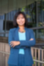 Su-Yen Wong-Headshot-bluejacket-18.jpg
