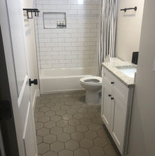 Airbnb bathroom cleaning