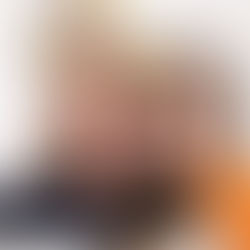 Angela Hoppe poses with martha carol Stewart of chaos organizing at a retreat