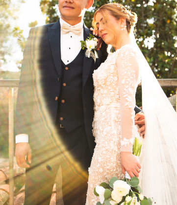 Pareja de novios en su boda