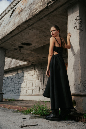 Maxi Dress with Adjustable Side Opening | Aeloo