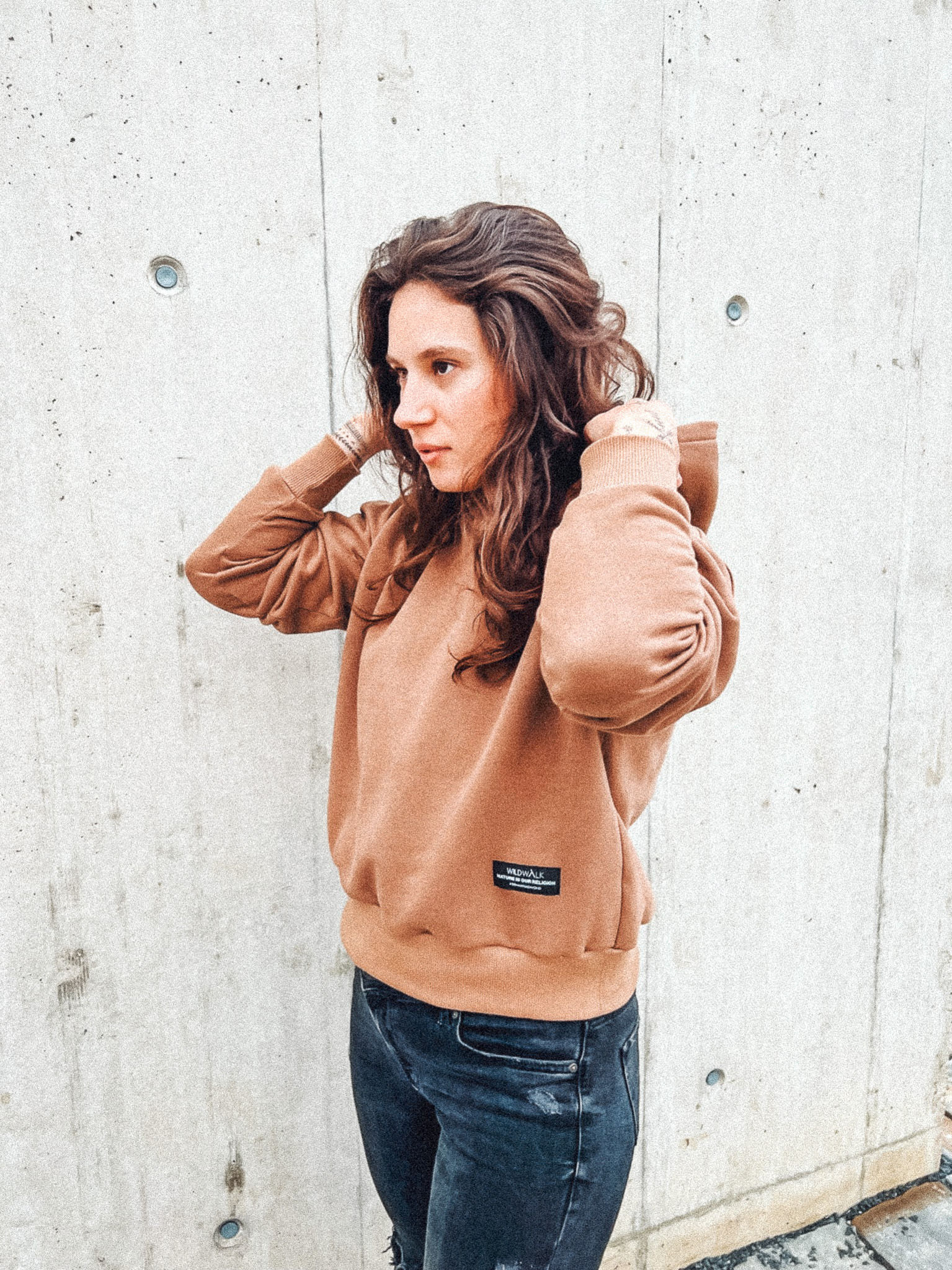 SIMPLY SHORT HOODIE CAMEL