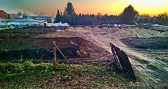 földbuckák várnak a símításra