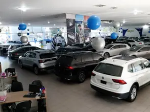 Vender carro no particular ou na loja: qual é a melhor opção?
