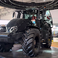 Lançamento Tratores Valtra Q5 na Agrishow 2024