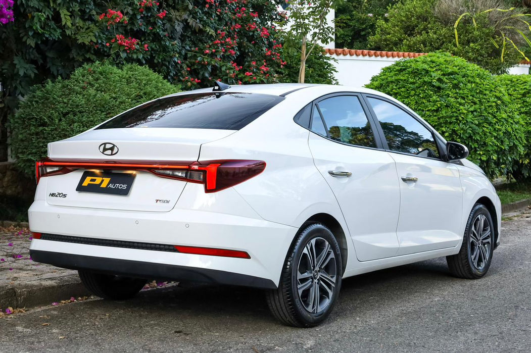 Hyundai HB20S Platinum 2023 a venda em Curitiba na P1 Autos consultaria automotiva