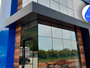 Limpeza de vidros e fachadas ACM sem manchas: conheça a Zero Ka Max e seus diferenciais