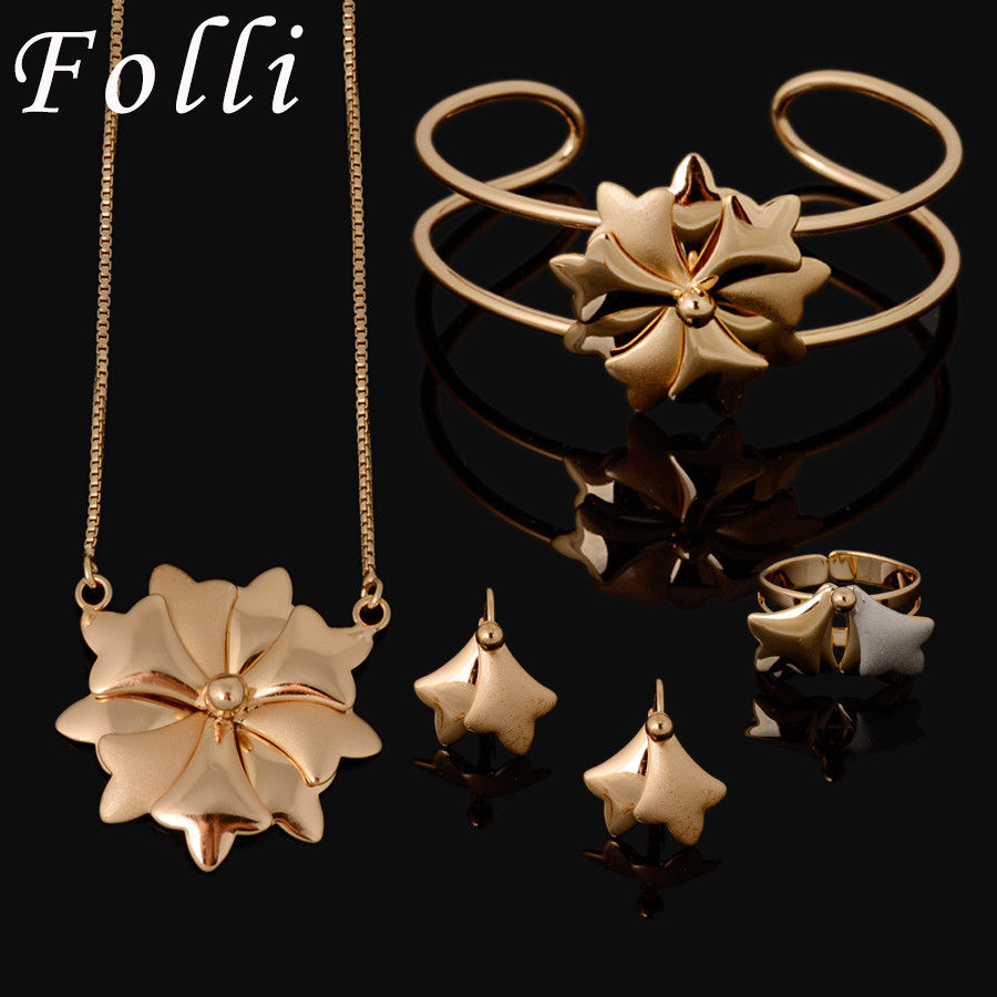 Thumbnail: عقد مطلي بالذهب عيار 24