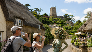 Godshill Medusa Turns Tourists to Stone After They Ignore Water Advice