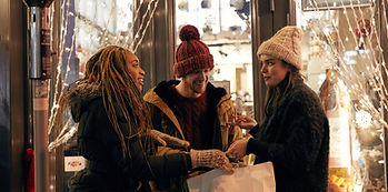 Friends Shopping