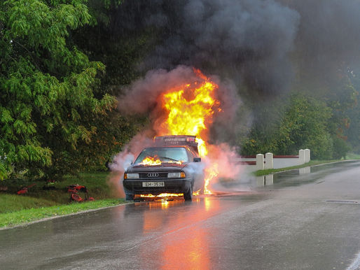 5 Potentially Fatal Things Your Car Might Do On Startup (And What They Mean)