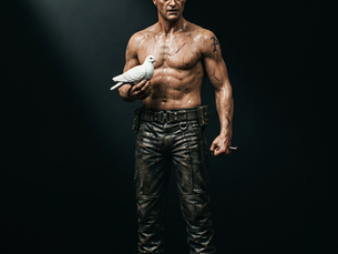 ROY BATTY - La macchina che voleva vivere