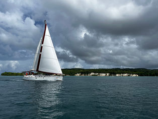 VINGT-SIX BATEAUX CE SAMEDI DANS LA BAIE DE SAINT-LOUIS À MARIE-GALANTE