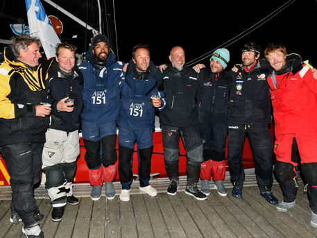 TEAM AÏNA ENFANCE ET AVENIR, EARENDIL ET MADE IN MIDI, PODIUM DU DÉFI ATLANTIQUE EN CLASS40.