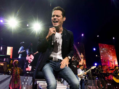 Al público “valió la pena” esperar Marc Anthony en Festival Presidente